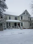 Oaklawn Inn Hotels in Menomonie