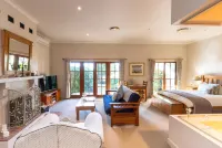 Strathearn Park Lodge Hotels in Muswellbrook