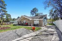 Luxe 6-BDRM Ranch  Gazebo & Movie Nights Hotels near Lake Wheeler Rd