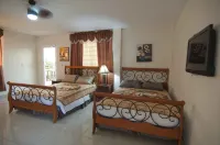 Kemael Hotel Отели в г. 