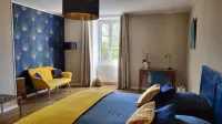 Le Clos Ayanna, Maison et Chambres d'hôtes Hôtels à : Crémieu