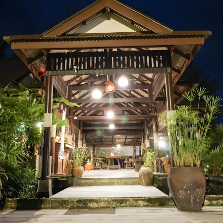 Am Samui Resort Taling Ngam Отели рядом с достопримечательностью «Пляж Никки-бич»