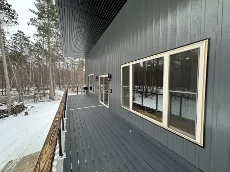 Big Chip Outdoors - 4 bedroom house with WiFi & AC in Heart of Chippewa Flowage