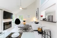 Golf Course Access and Luxurious Amenities - Stunning Unique Retreat Hotels in Whitewater