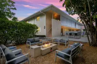 Sunny Retreat with Pool Access - Charming Vacation Haven