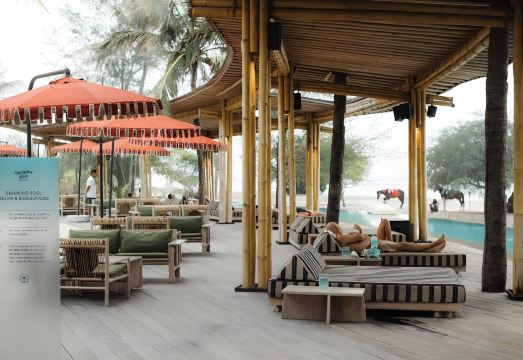 1. 루미 호텔 길리..