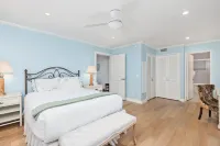 Oceanfront Comfort and Stunning Views - Serene Coastal Retreat