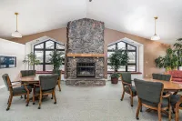 Ground-level condo with pools, gym, hot tub, & sauna - mins to Branson strip