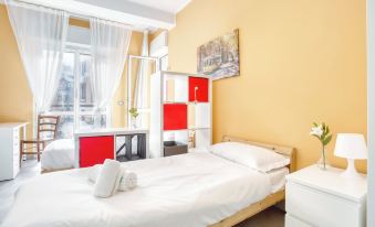Bright 3BR flat near Park
