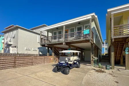 Private Heated Pool, Golf Cart Included, Pet Friendly Отели рядом с достопримечательностью «Fly It Port ' A»