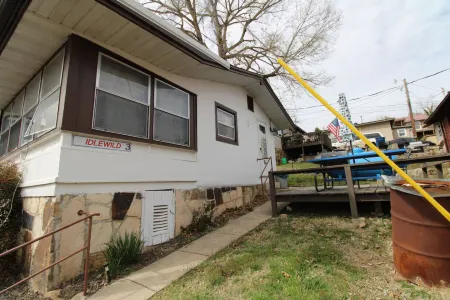 Idlewild at Duck Harbor Resort