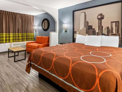 Super 8 by Wyndham Grand Prairie Southwest
