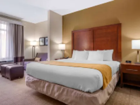 コンフォート スイーツ ブーン ブーンのホテル