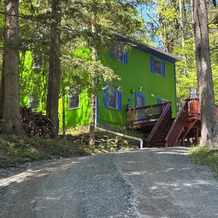 Cozy Lake House in Charming Roscoe: Your 3-Bedroom Getaway