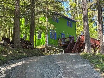 Cozy Lake House in Charming Roscoe: Your 3-Bedroom Getaway