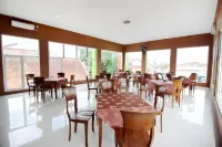 RedDoorz Plus @ Timoho Hotels in Gondokusuman