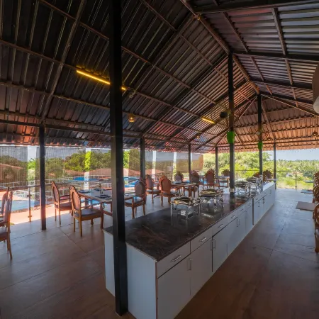 Koko Maya by Stone Wood, Morjim