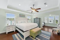 Beach House with Bikes and Golf Voucher - Charming Oasis Hotel di Inlet Beach