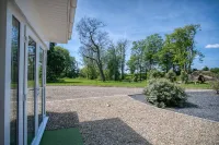 The Pig Stye - 1 Bedroom Studio - Princes Gate Hotels near The Malthouse