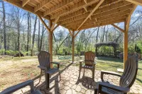 Family Friendly, Sleeps 11, Pets allowed! Hotels near Don Carter State Park