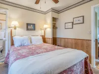 Cozy Suite with Full Kitchen and Outdoor Dining - Tranquil Ocean View Hotels in Otter Rock