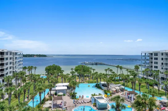 Rooftop Grill and Stunning Ocean Views - Beautiful Coastal Escape