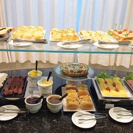 Golden Hotel - O Mais Central - Pet Friendly