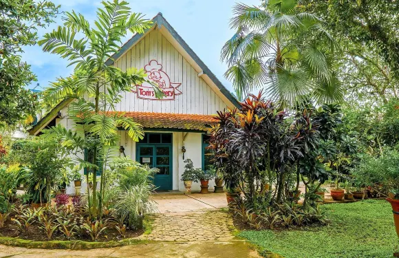 馬爾戈烏託莫生態度假村