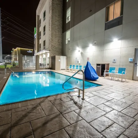 Holiday Inn Express & Suites LAKE CHARLES SOUTH CASINO AREA by IHG