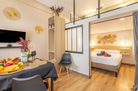 Adira Marseille Montgrand 2 étoiles