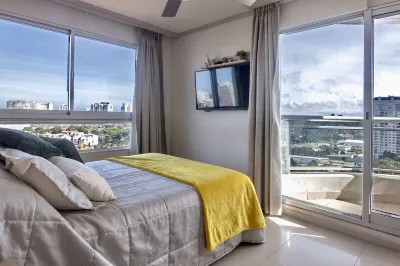 Oceana Suites Ocean Drive