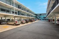 Hotel Cabana Oceanfront/Boardwalk - parking