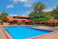 Country Inn Suites by Radisson San Jose Aero - piscina