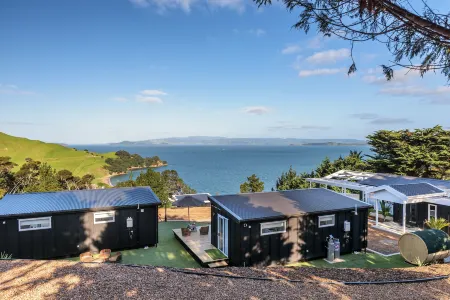 Woodside Bay Chalets