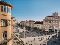 بد آند بريكفاست سكاي Hotels near منتزه آرت