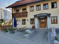 Landgasthof Stangl Hotels in Moosinning