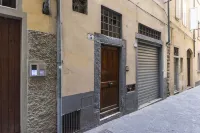 Mmega 皮蒂開間 聖神大殿住宿飯店