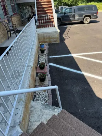 Economy Inn Cadillac MI by Hotel O Отели в г. Кадиллак