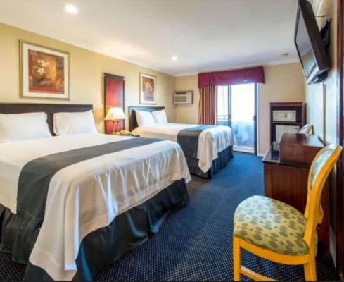 Queencity Inn