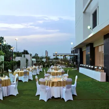 Red Fox by Lemon Tree Hotels, Bhiwadi