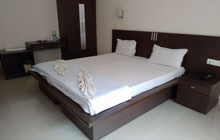 Kings Crown Resort - Mandarmani