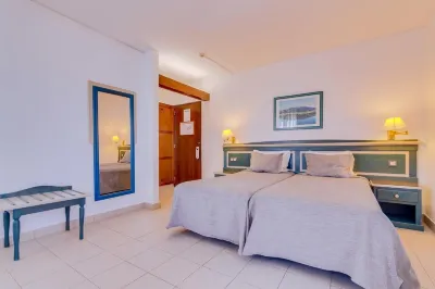 Hotel Mar A Vista Hotel dekat Clock Tower Albufeira