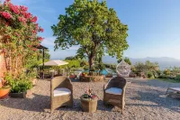 Tuscan Fizz Villa a Vineyards Retreat