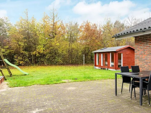 6 Person Holiday Home in Hemmet