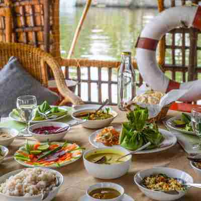 Spice Coast Cruises CGH Earth-Houseboat Dining/Meeting Rooms
