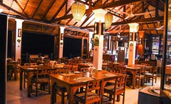 Scarlet White Resort