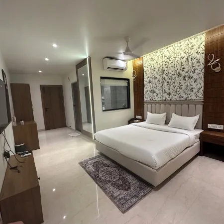 AB HOTEL AND RESTAURANT