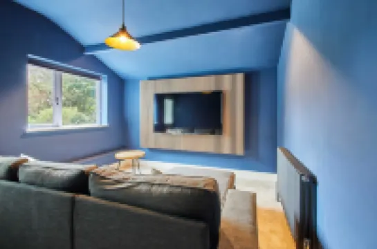 Host & Stay - South View