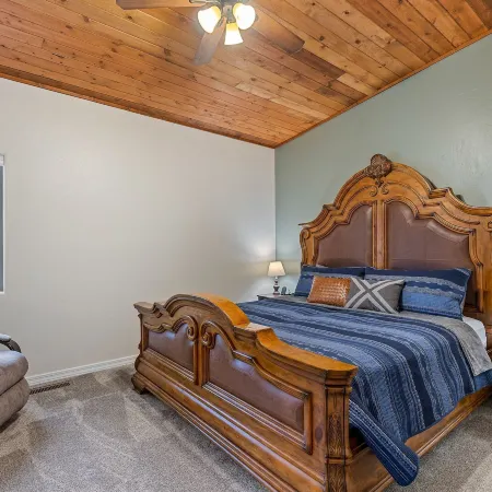 Spacious A-Frame Pines Cabin 12 Beds Loft Game Room