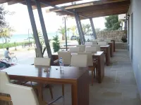Aura Boutique - breakfast